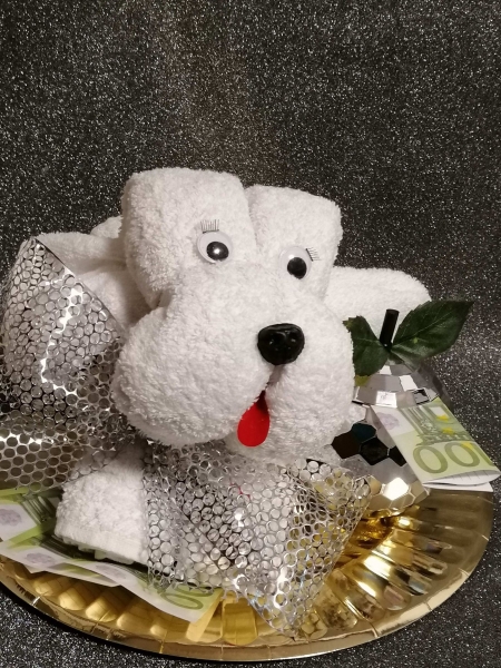 Handtuchfigur groß als Hund Geldgeschenk